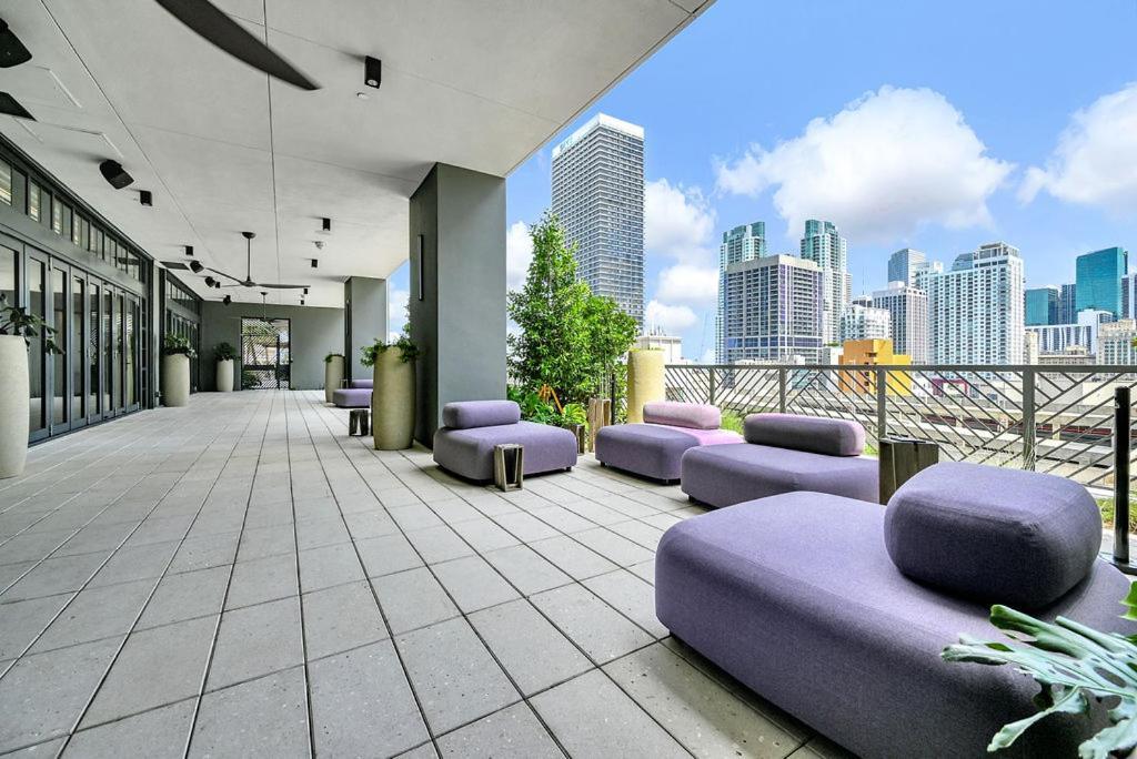 Apartment Chic 1 Bedroom Steps From Kaseya Center -daily Fee And Parking Not Included
